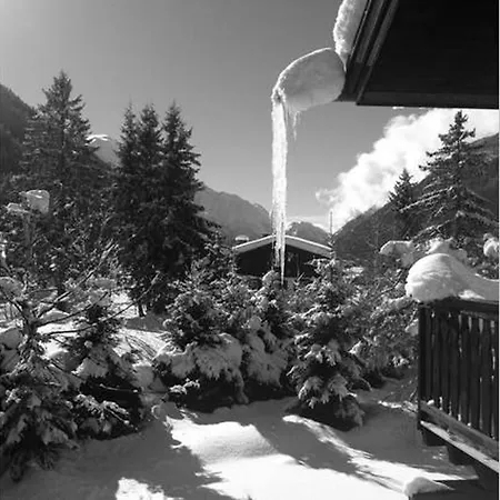 Chalet White Attack *
